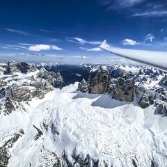 Flugwegposition um 13:22:32: Aufgenommen in der Nähe von Toblach, Autonome Provinz Bozen - Südtirol, Italien in 3077 Meter